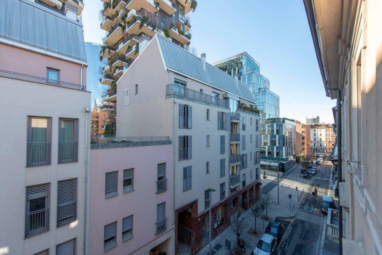 Joivy 1Br Apt In Isola With Stunning View To Bosco Verticale Milán Exterior foto