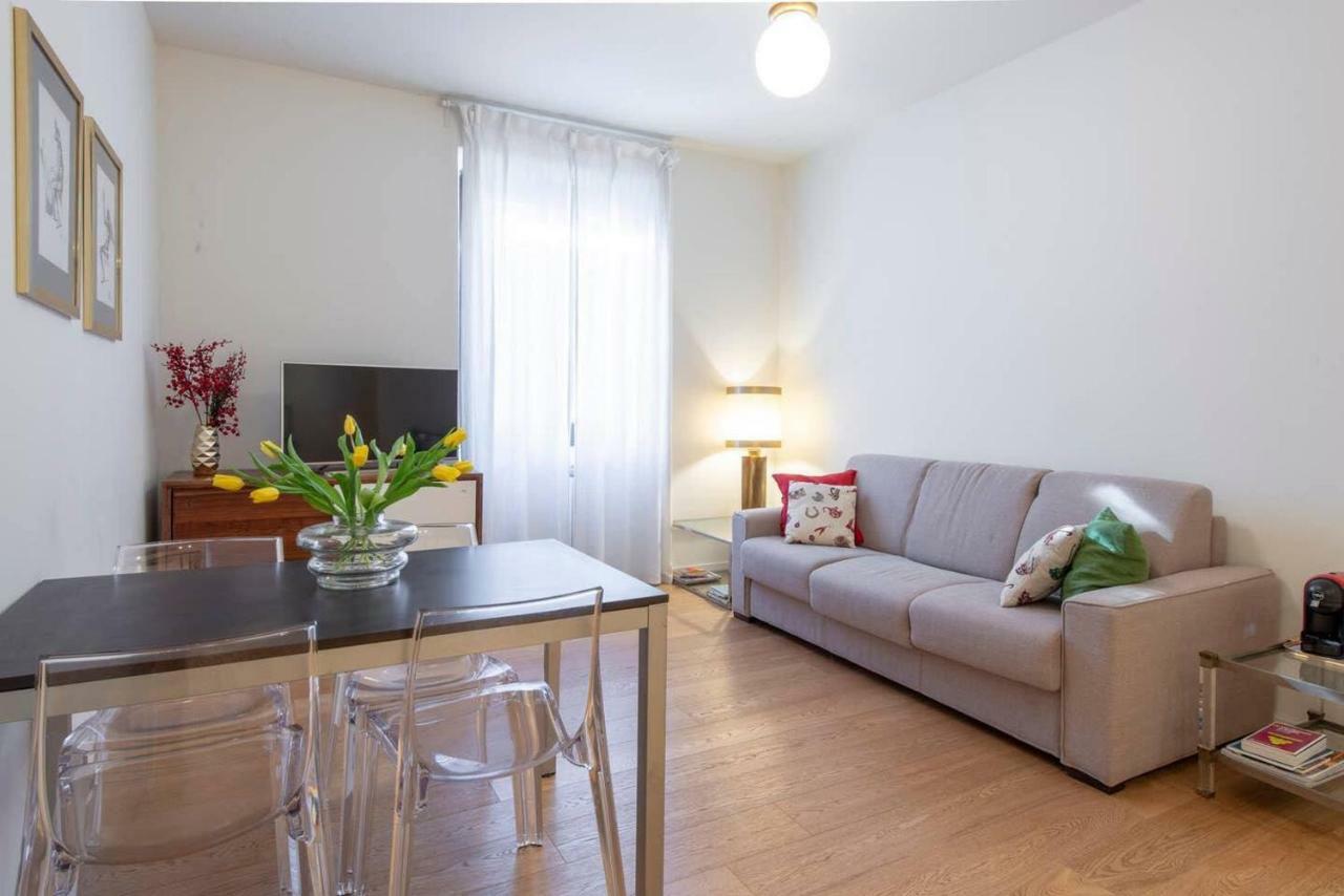 Joivy 1Br Apt In Isola With Stunning View To Bosco Verticale Milán Exterior foto
